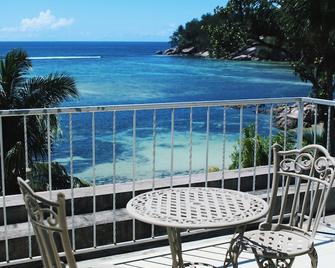 Crown Beach Hotel Seychelles - Au Cap - Balcony