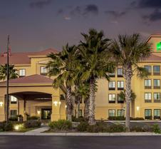 La Quinta Inn & Suites by Wyndham PCB Pier Park area