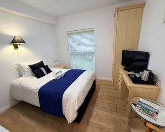 Beachcombers Hotel - Grouville
