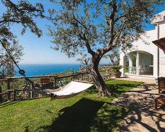 Casa Clementina Marciano - Massa Lubrense - Patio