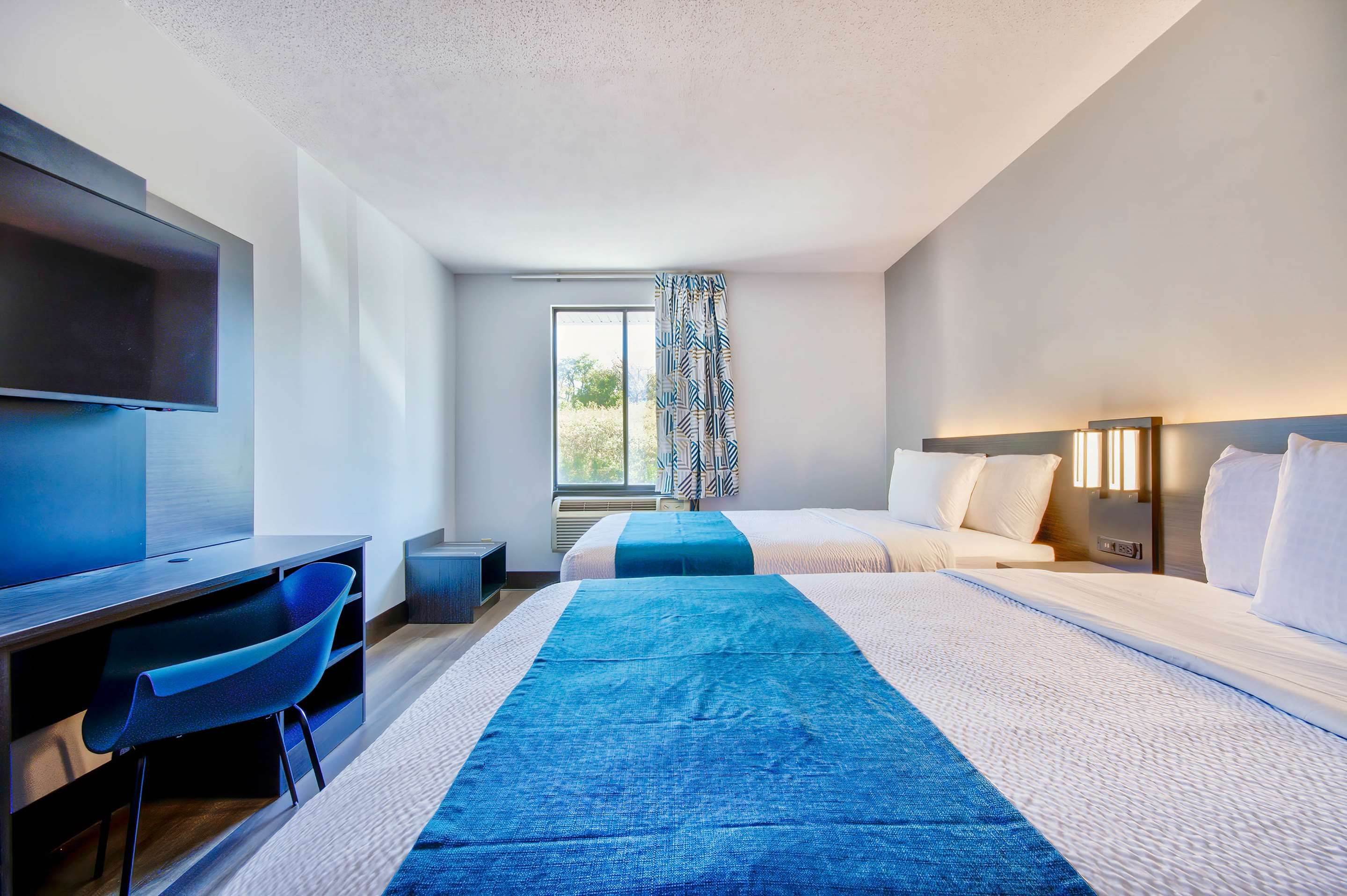 Motel 6 Jeffersonville In - Louisville - ג'פרסונוויל - חדר שינה