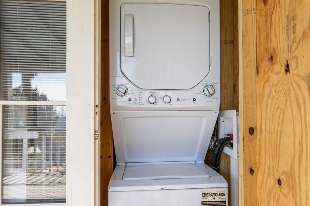 Downtown Apartment Half Block to Sunsets on Water - Cedar Key - Lavanderia