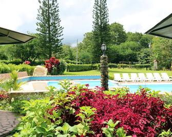 Hotel Valle Verde - El Valle de Anton - Zwembad