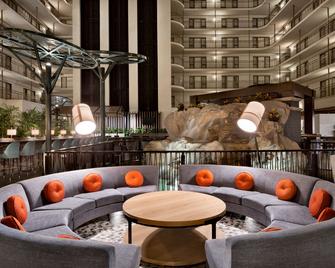 Embassy Suites by Hilton Dallas DFW Airport South - אירווינג - טרקלין