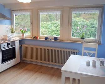 Vacation apartment at Rhodopark A7 - Holiday apartment upstairs - Westerstede - Küche