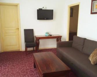 Hotel Alexandre III - Cannes - Living room