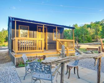 Fishing Ponds, Trails & River Access: Jay Studio! - Jay - Patio