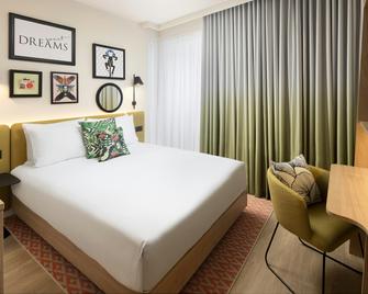 Hampton by Hilton London Old Street - London - Bedroom