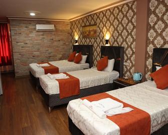Adana Saray Hotel - Adana - Habitación