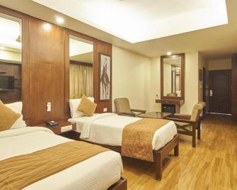 Rkn Hotel - Pondicherry - Bedroom