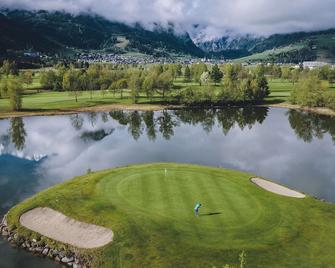 Alpine City Living By We Rent - Zell am See - Pole golfowe