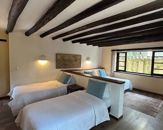 Hotel Plazuela de San Agustín - וילה דה ליבה - חדר שינה