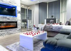 Aphrodite Suites - Bradford - Hol