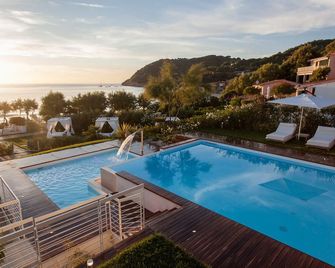 Baia Bianca Suites - Portoferraio - Piscine