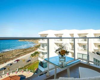 Hotel Farah Tanger - Tangier - Balcony