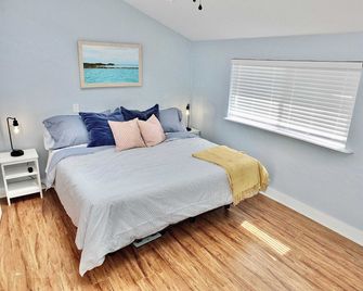 Park Avenue Beach Paradise - Chic & Secluded 4 Bdr - Long Beach