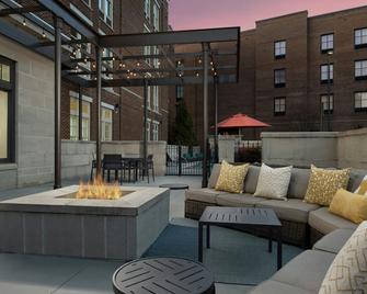 SpringHill Suites by Marriott Huntsville West/Research Park - Huntsville - Patio