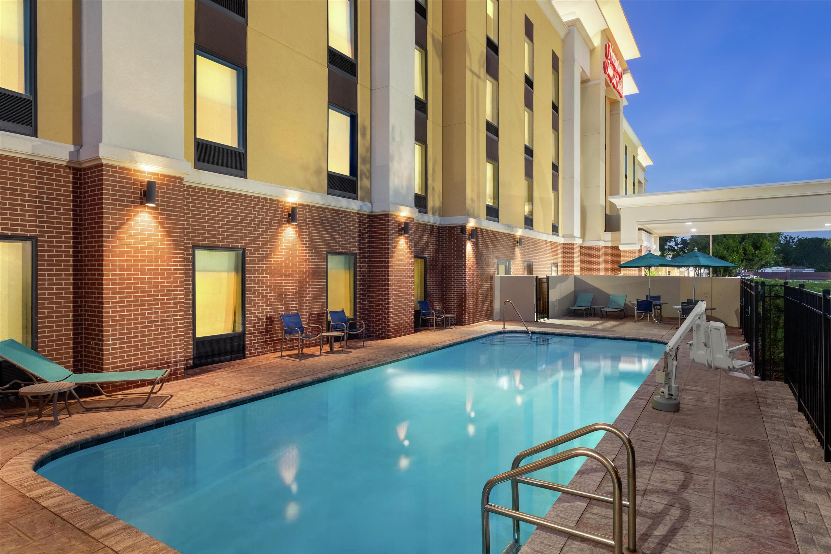 Hampton Inn and Suites by Hilton Tampa Busch Gardens Area