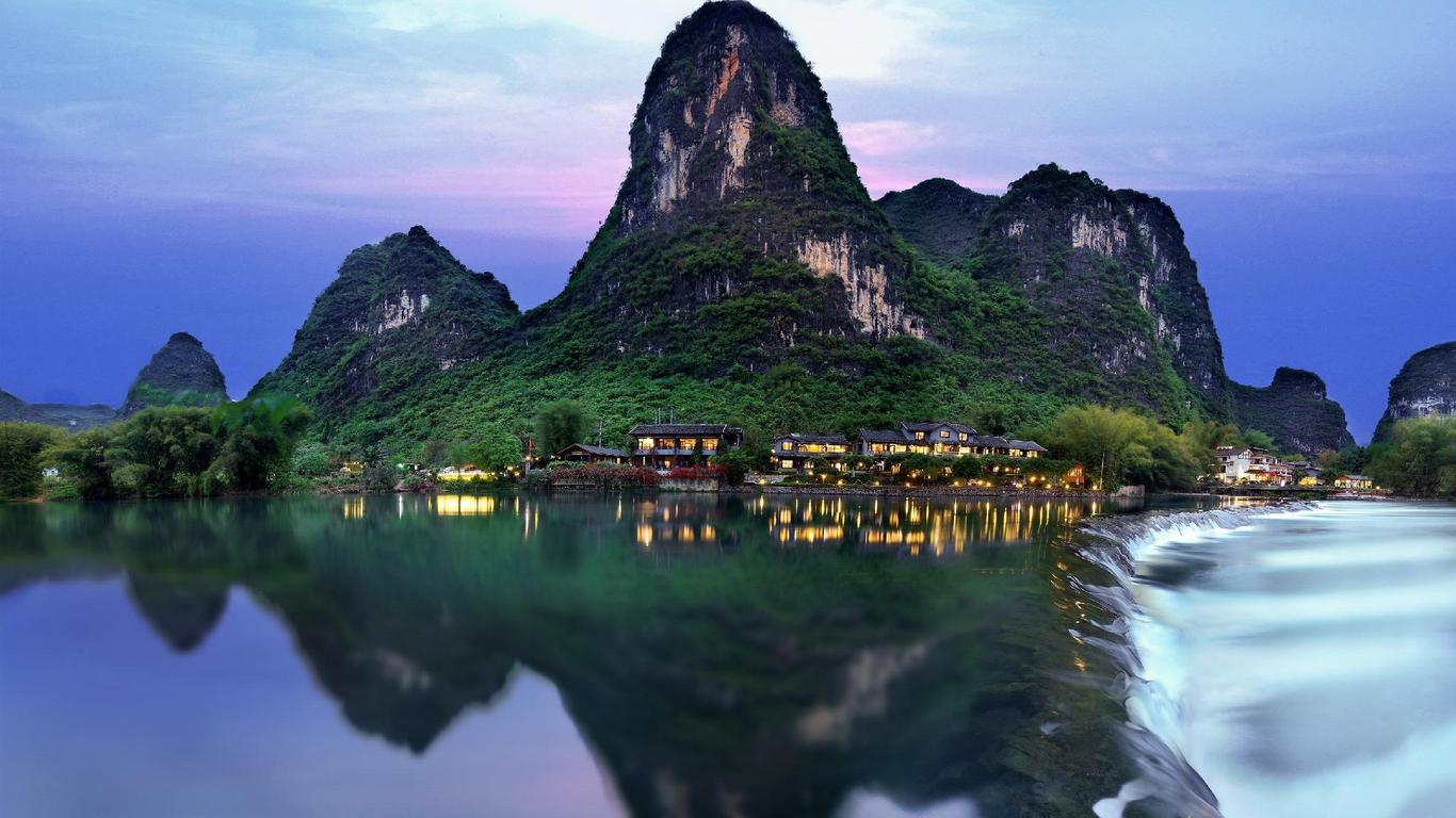 Yangshuo Mountain Retreat