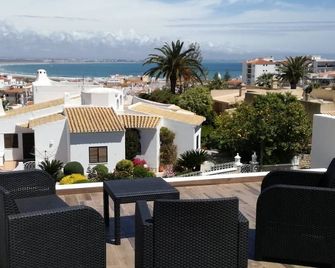 Sensations Guesthouse - Lagos - Balcón