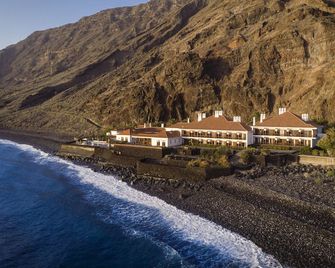 Parador de El Hierro - Las Casas - Außenansicht