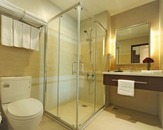 F Hotel - Hualien - Hualien City - Bathroom