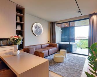 Alex Villas Complex N4 - North Kuta - Living room