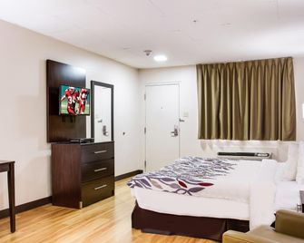 Red Roof Inn York Downtown - York - Bedroom