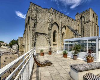 ميركيور أفيجنون سنتر باليه ديه بابيس - أفينيون - شرفة