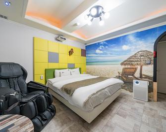 Luxury Motel Daejeon - Daejeon - Habitación