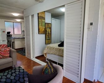 Quaint & Tranquil Subiaco 1 Bedroom Apartment - Perth - Sala de estar