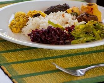 Jasmin Villa Ayurveda Resort - Negombo - Makanan