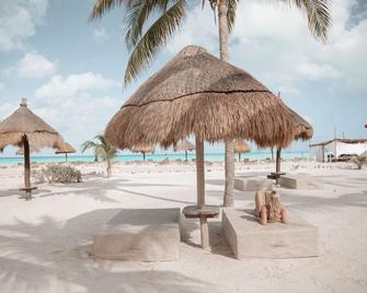Blue Holbox - Holbox - Beach