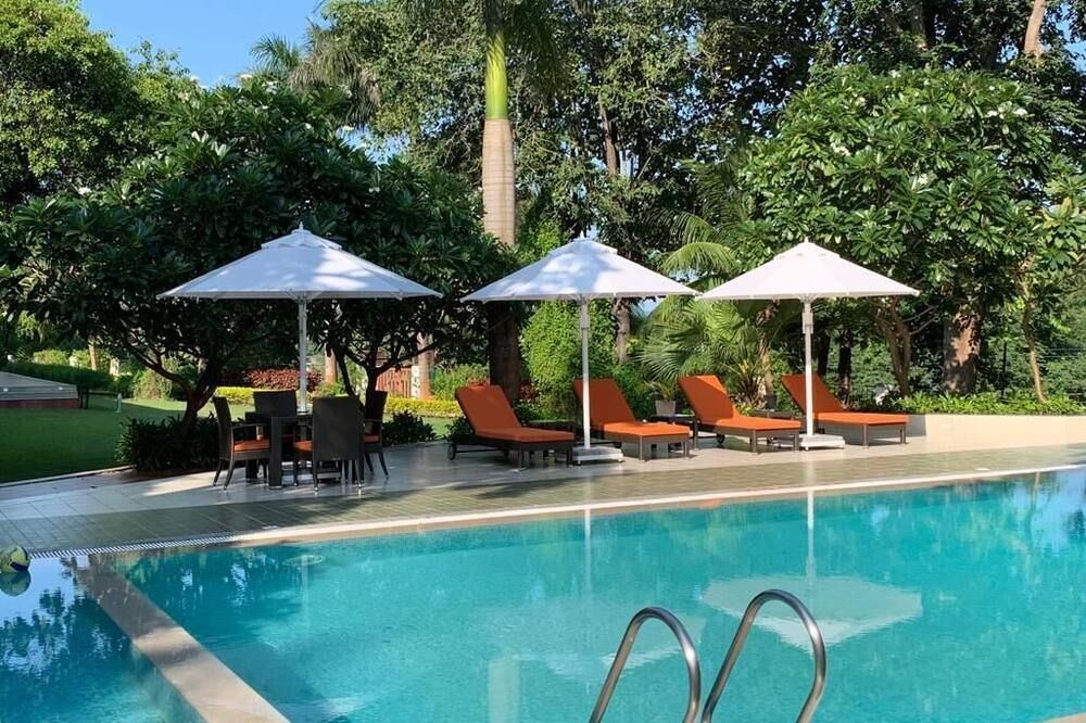 Gir Serai - Ihcl Seleqtions