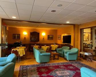 Hotel Mondial Rapallo - Rapallo - Lounge