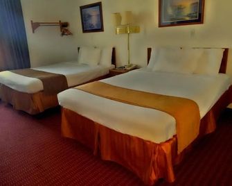 Budget Host Caribou Inn - Hallock - Bedroom