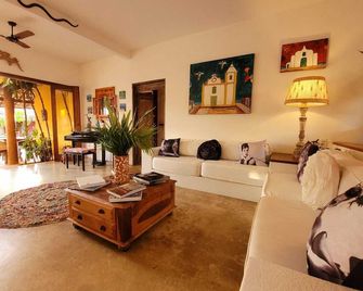 Guest House Villa 2 Santos - פורטו סגורו - סלון