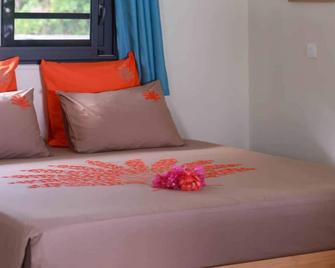 Tahiti Iti - Bungalow Tevai - Teahupoo - Habitación