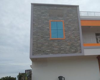 OYO 74790 Nandas Grand - Nellore - Building