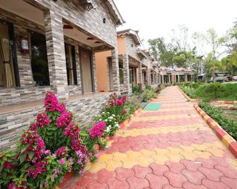 Golden View Resort and Restaurant - Mandarmani - Outdoors view