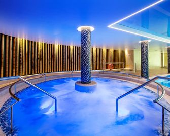 Sopotorium Hotel & Medical Spa - סופוט - בריכה