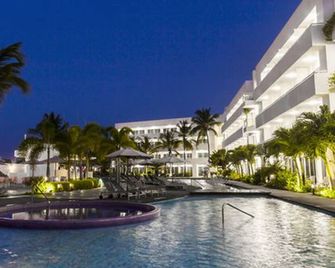Ld Plus - Manzanillo - Piscina