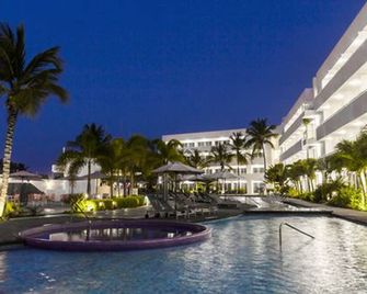 لودا بلس - Manzanillo - حوض السباحة