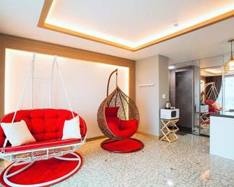 Memoria Resort - Seogwipo - Living room