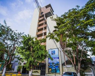 Hotel Campina Plus - Campina Grande - Budova