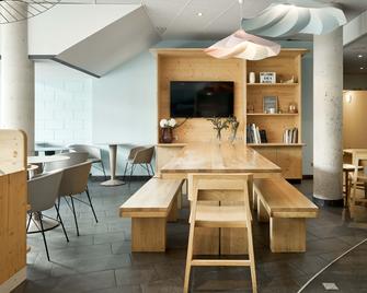 B&B HOTEL Paris Grand Roissy CDG Aéroport - רואזי אן-פראנס - מסעדה