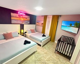 Unique Escape Gameroom! Bar, Bbq, Spacious, And Near Beach - Miami - Schlafzimmer