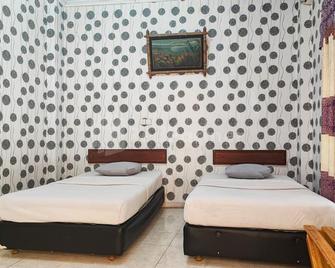 Hotel Jaya Wisata Redpartner - Sungai Penuh - Habitación