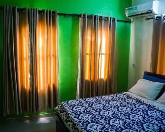 Summer Vista Ensuit Hotel - Ikorodu - Habitación