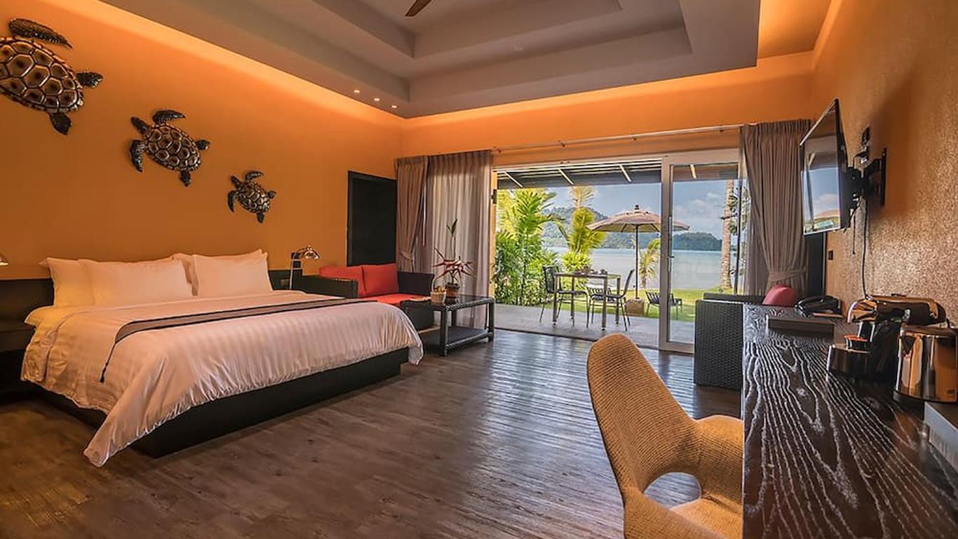 بينينسولا بيتش ريزورت